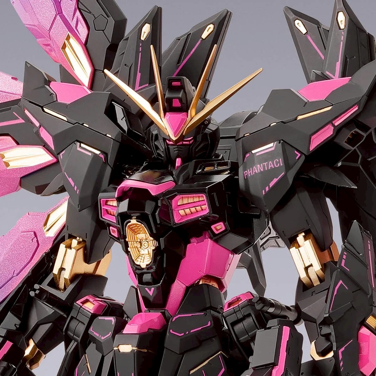 PRE-ORDER : METAL BUILD PHANTACI STRIKE FREEDOM GUNDAM ver.J