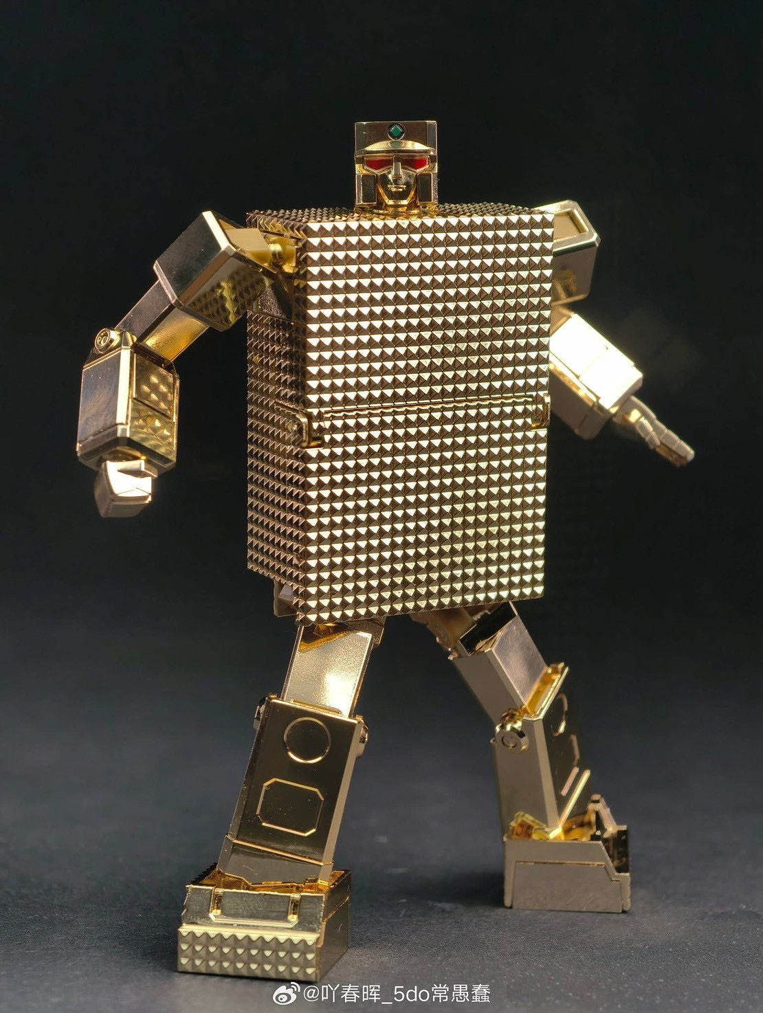 Gold Lightan Model Kit (with Alloy Parts) by Shohoriku Limited