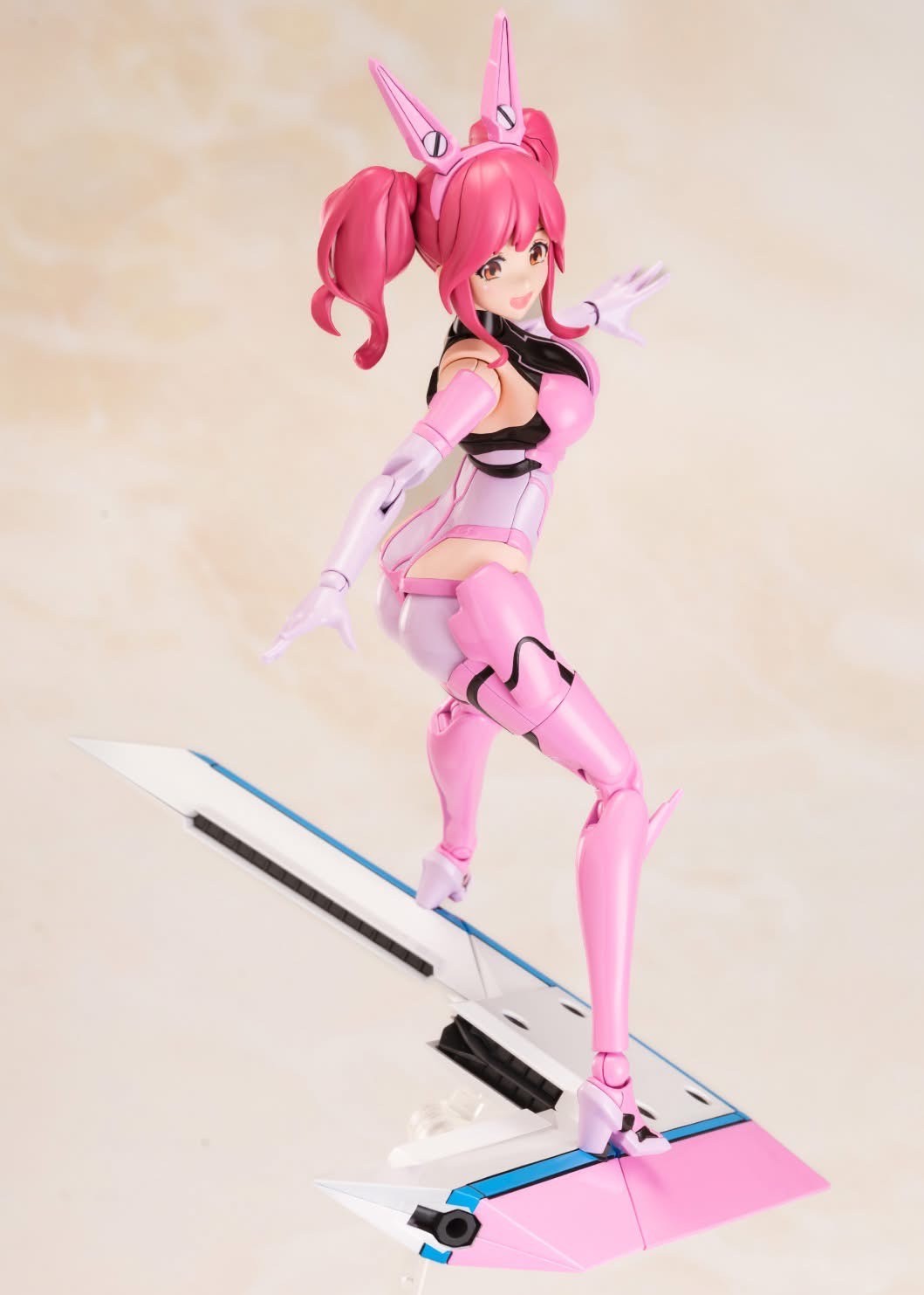Pre-order : V.F.G. Macross Delta VF-31A Kairos Makina Nakajima Plastic Model Kit by Aoshima (Reissue)