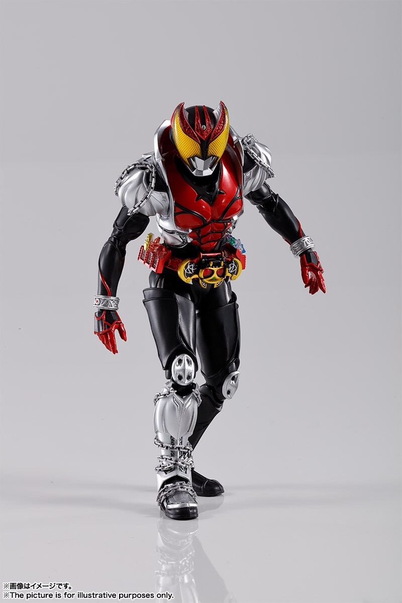 Pre-order : S.H.FIGUARTS (SHINKOCCOU SEIHOU) KAMEN RIDER KIVA FORM ACTION FIGURE (WITH BONUS)