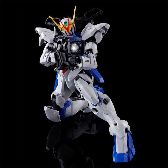 PRE-ORDER : MG 1/100 Gundam Astray Out Frame D Plastic Model