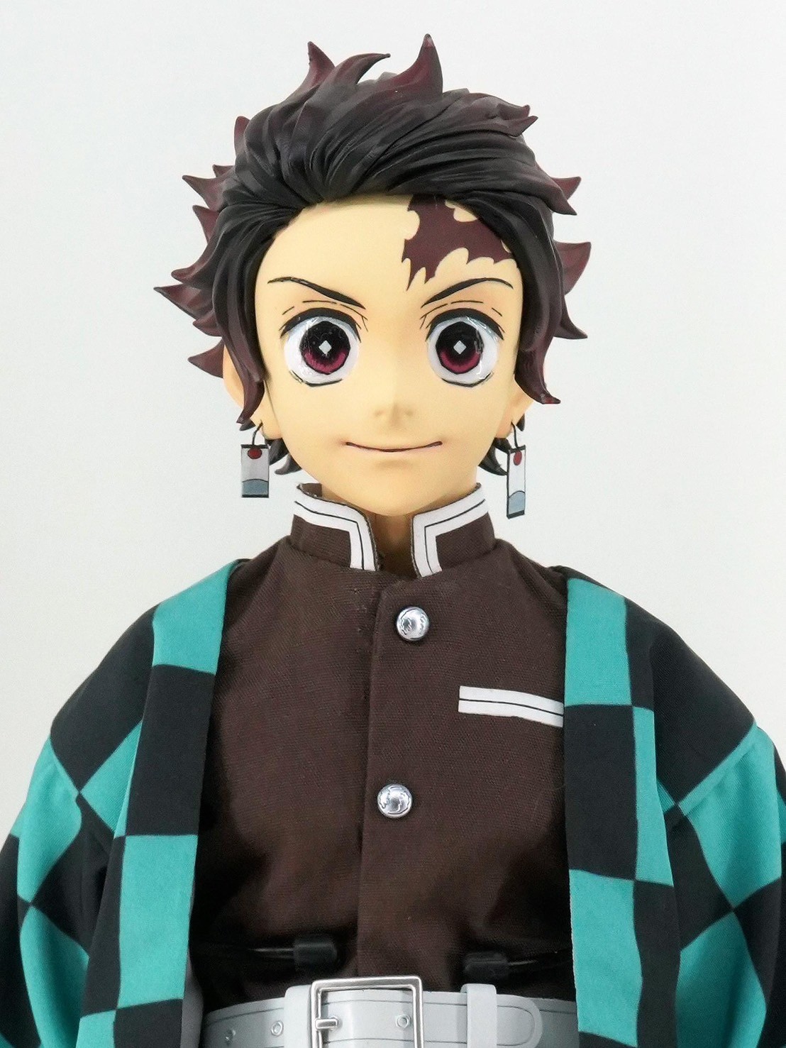 Pre-order : Demon Slayer: Kimetsu no Yaiba FigZero 1/6 Tanjiro Kamado by Threezero