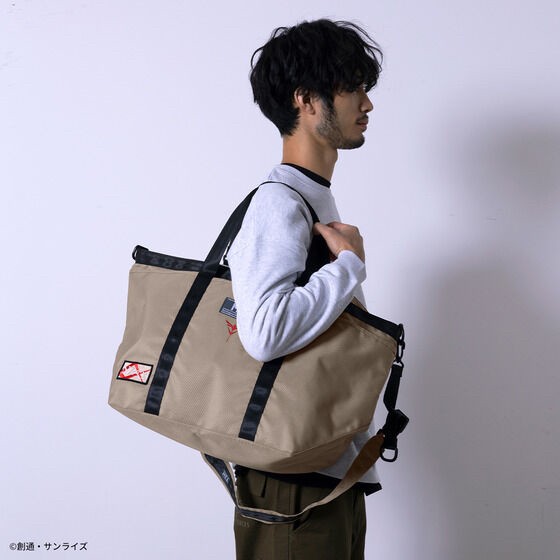 PRE-ORDER : STRICT-G MEI "Mobile Suit Gundam" Luggage Tote Bag