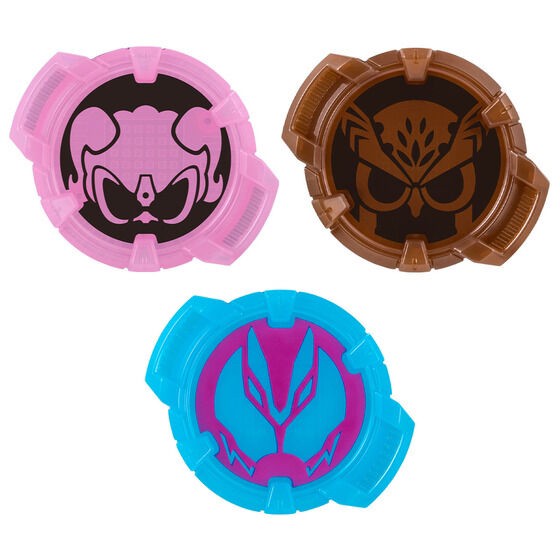 PRE-ORDER : Kamen Rider Geats Kamen Rider Core ID Set