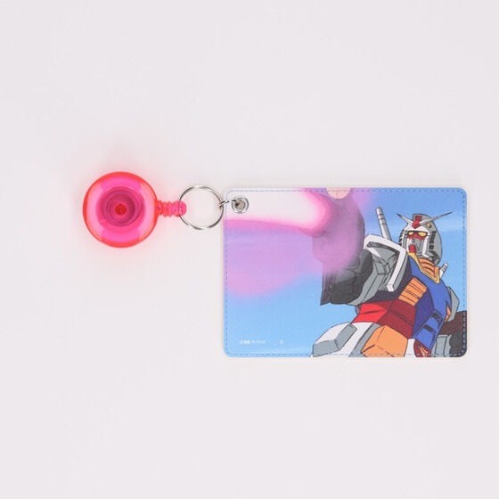 PRE-ORDER : Mobile Suit Gundam Extendable Pass Case