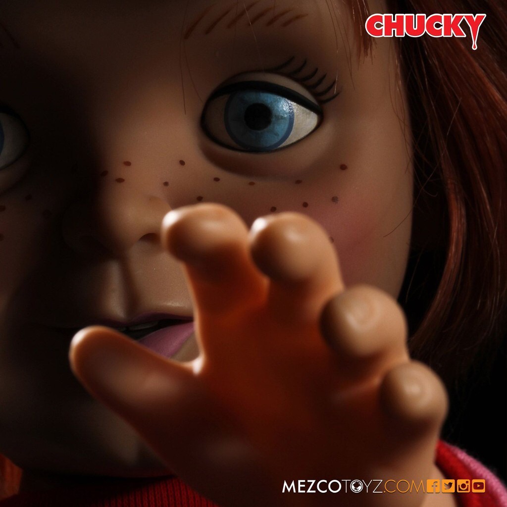 MDS MEGA SCALE Child’s Play: Talking Good Guys Chucky (Re-issue) by Mezco Toyz