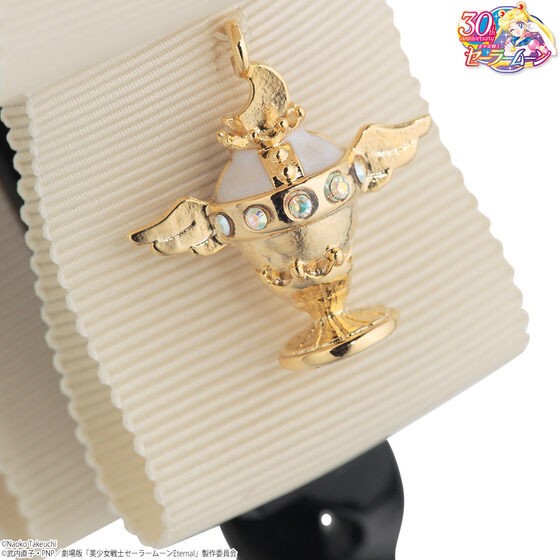 PRE-ORDER : Movie version "Sailor Moon Eternal" Eternal Charm Accessories / Eternal Ribbon Banana Clip