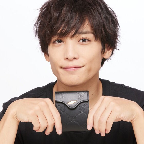 PRE-ORDER : Ultraseven Genuine Leather Compact Bi-fold Wallet Ultra Guard Model