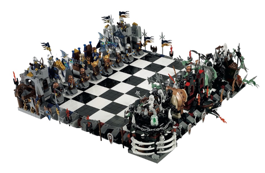 Lepin 16019 Castle Giant Chess Set
