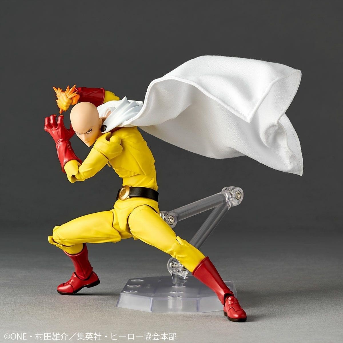 Pre-order : Revoltech Amazing Yamaguchi One-Punch Man Saitama by Kaiyodo