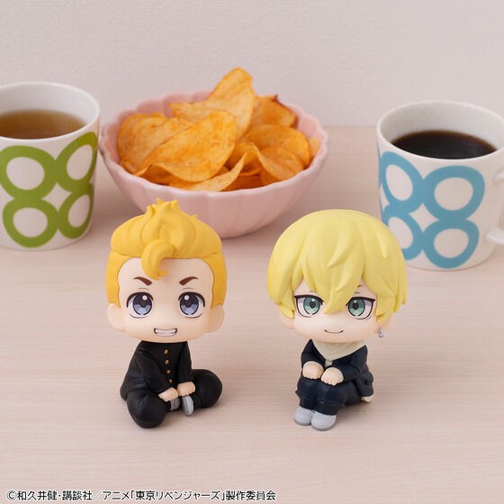 PRE-ORDER : Rukappu Tokyo Revengers Takemichi Hanagaki & Chifuyu Matsuno Set [with limited bonus cushion]