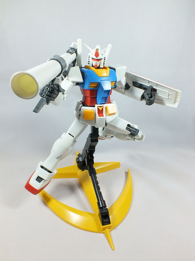 MG 1/100 RX-78-2 Gundam Ver.2.0 by Bandai