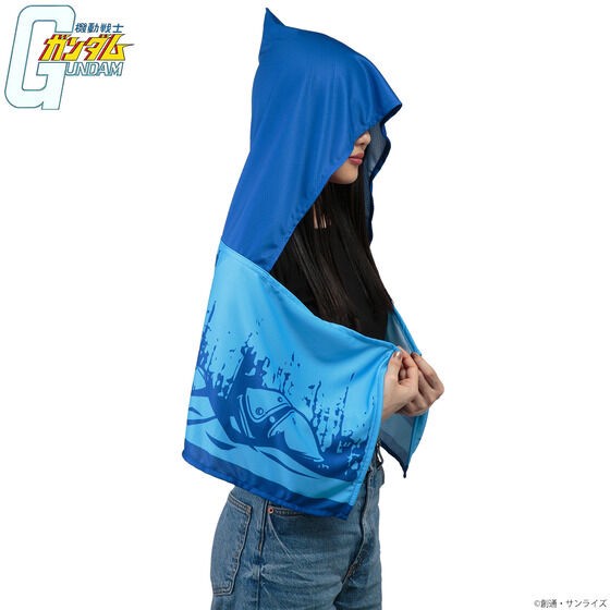 PRE-ORDER : Mobile Suit Gundam Hooded Towel