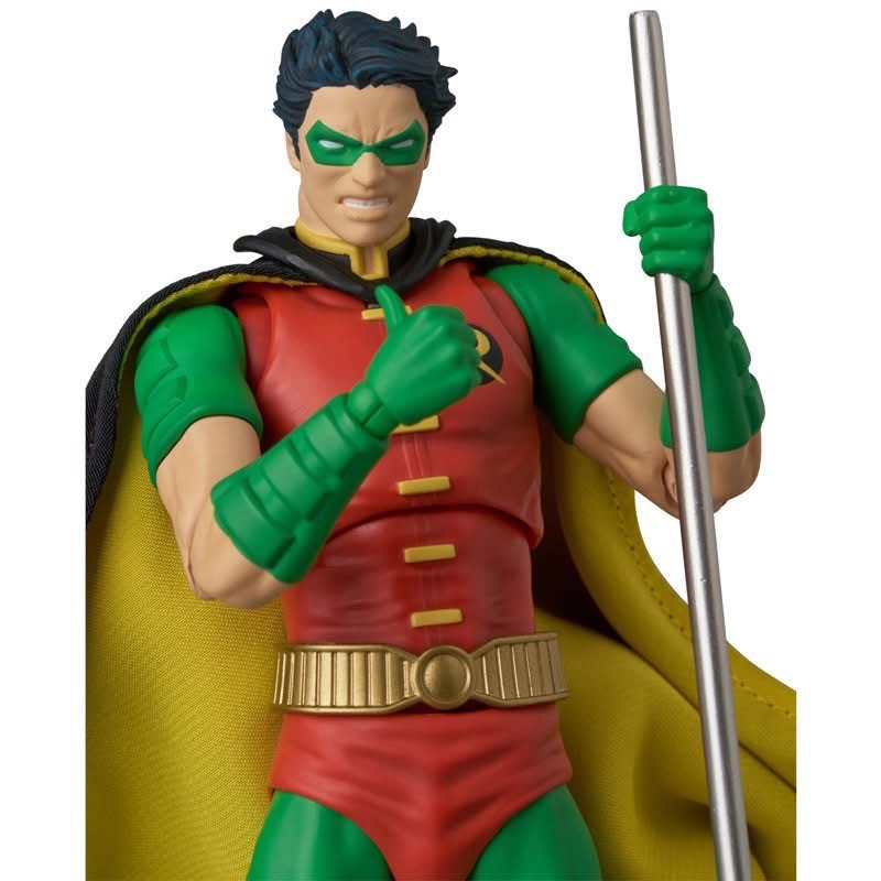 Pre-order : MAFEX Robin (Batman: Hush Ver.) by Medicom Toy