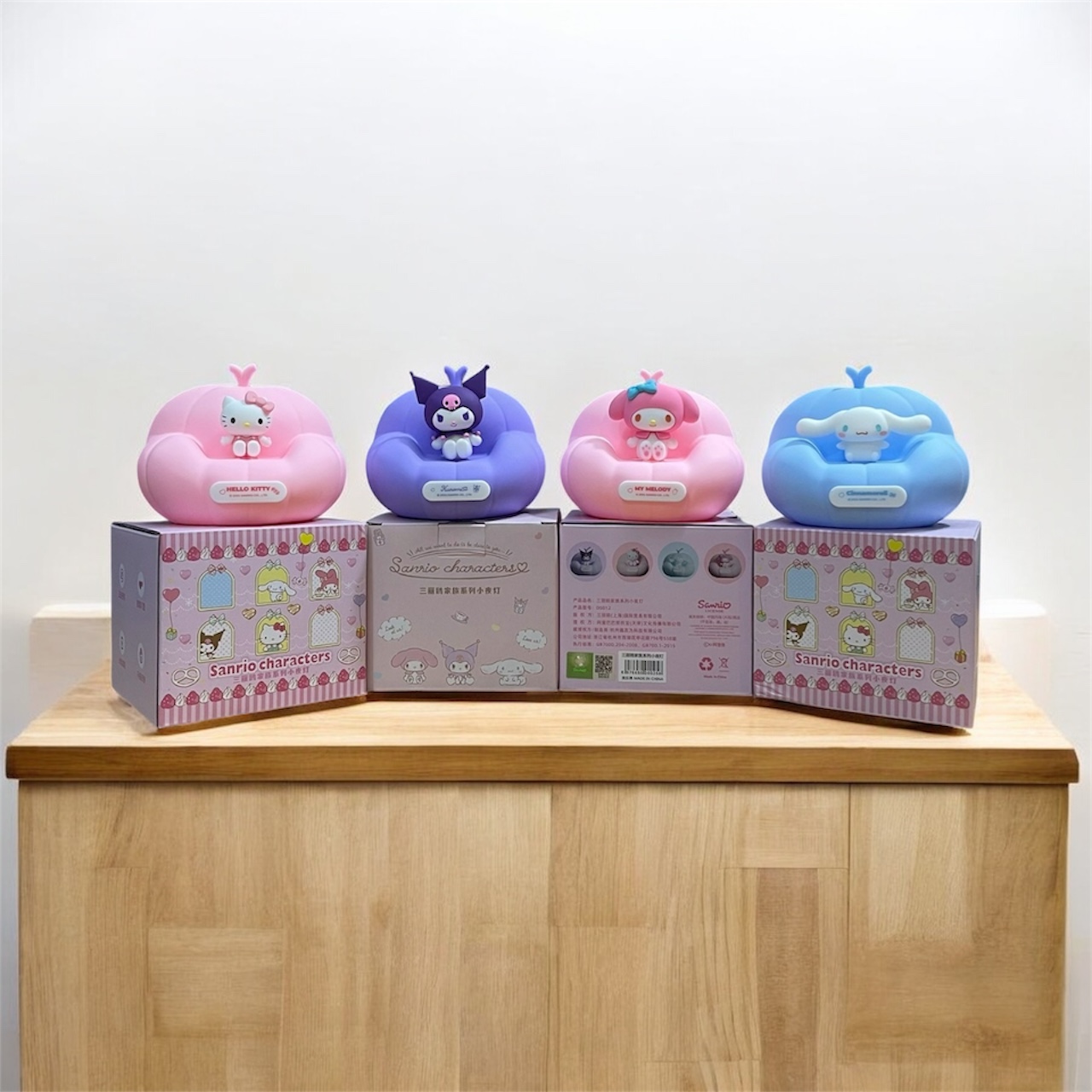 โคมไฟซานริโอ้ ลิขสิทธิ์แท้ - Sanrio Pumpkin Sofa Night Light LED Lamp