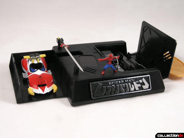 Soul Of Chogokin GX-33 Spiderman & Leopaldon by Bandai