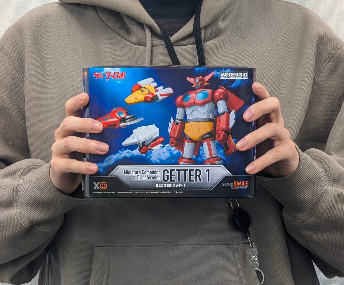 Pre-order : MODEROID Miniature Combining & Transforming Getter 1 (Getter Robo) Plastic Model Kit by Good Smile Company (Reissue)