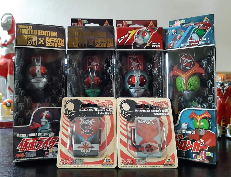 ชุด Masked Rider Watch & Masked Rider Magnet & Badge
