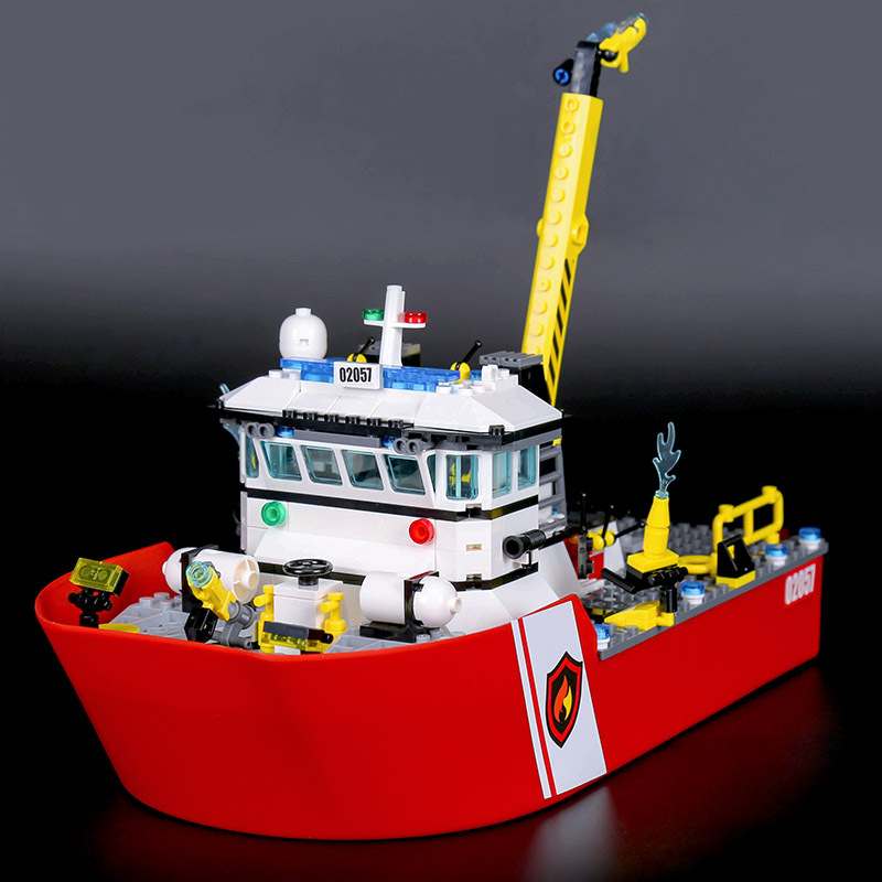 Lepin 02057 Fire Boat 461pcs