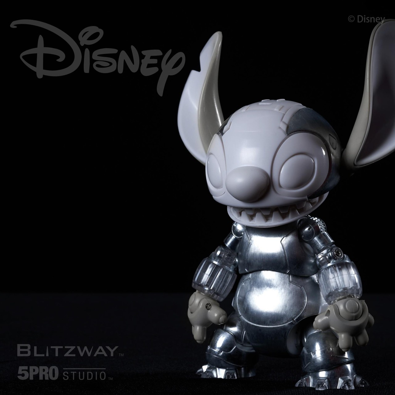 CARBOTIX Disney Characters Series Mickey Mouse / Donald Duck / Stitch by Blitzway x 5Pro Studio