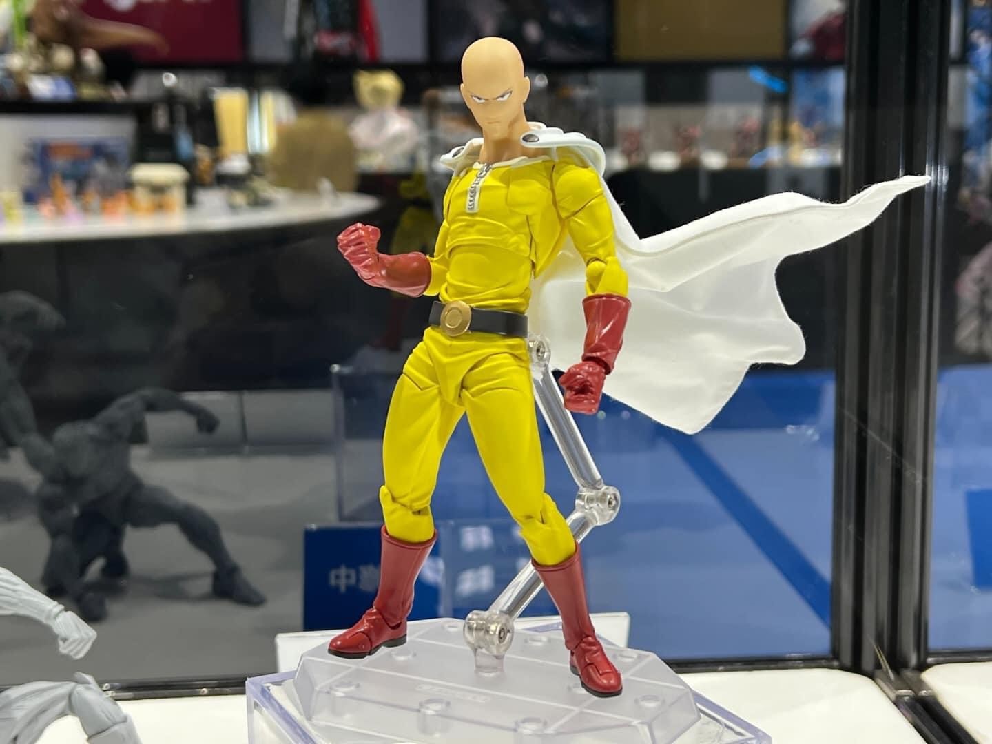 Pre-order : Revoltech Amazing Yamaguchi One-Punch Man Saitama by Kaiyodo