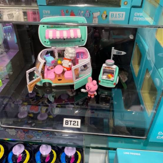 ฟิกเกอร์รถ BT21 Universtar Camping Car Play Set by Line Friends x Young Toys