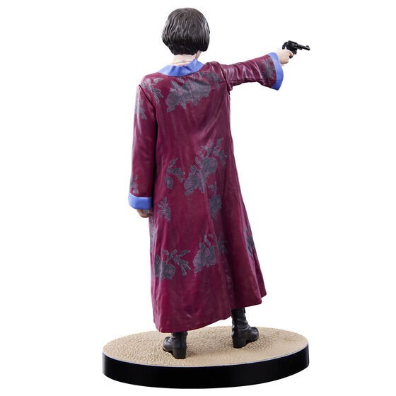 PRE-ORDER : Revolver Lily Yuri Ozone (Haruka Ayase) Figure