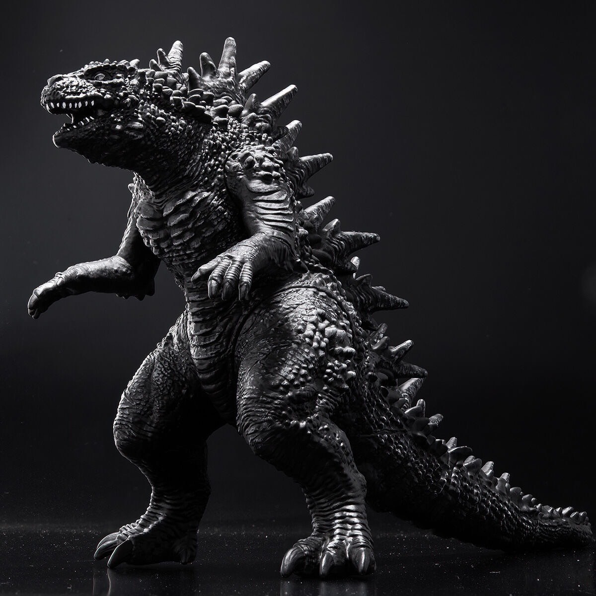 Godzilla - Movie Monster Series Godzilla (2023) & Wu Erluo (2023) Minus Color ver. by Premium Bandai (Limited มีกล่องน้ำตาล)