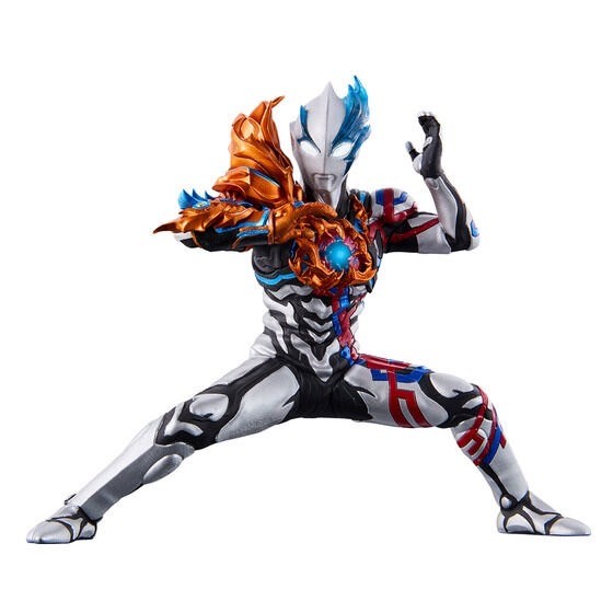 PRE-ORDER : Ultimate Luminous Premium Ultraman Blazar