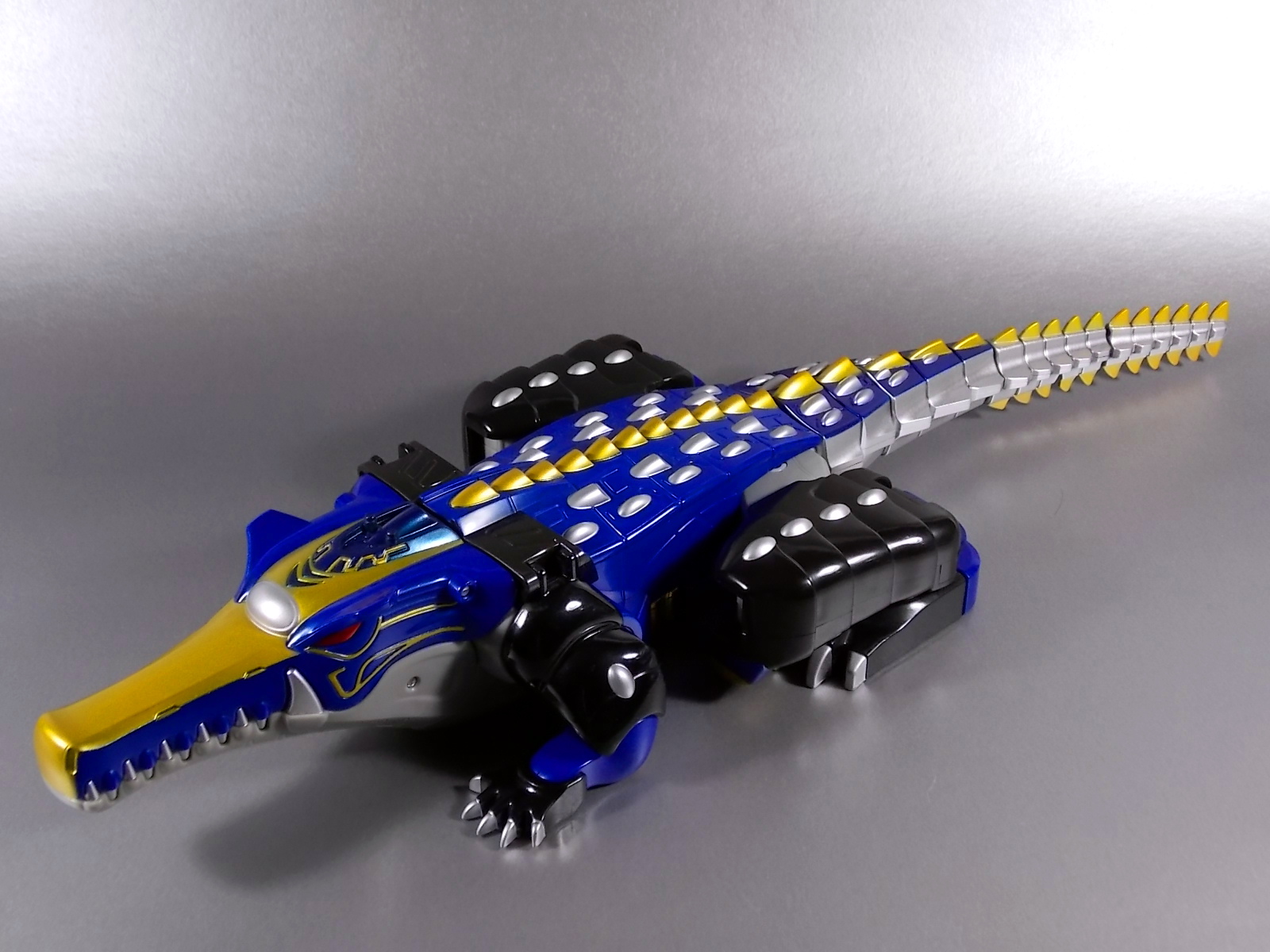 Hyakujuu Sentai Gaoranger - DX Gao Hunter Blue Moon Ver by Bandai