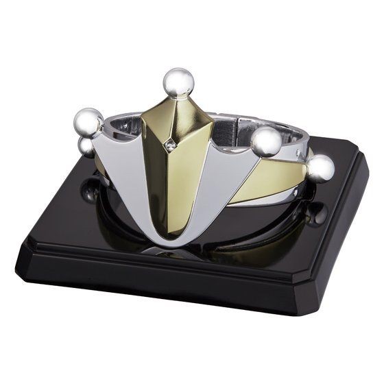 Ultraman Taro: Ultra Replica Ultra Badge & King Bracelet by Premium Bandai