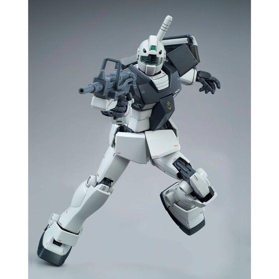 PRE-ORDER : MG 1/100 RGM-79 GM (WHITE DINGOS COLOR) PLASTIC MODEL