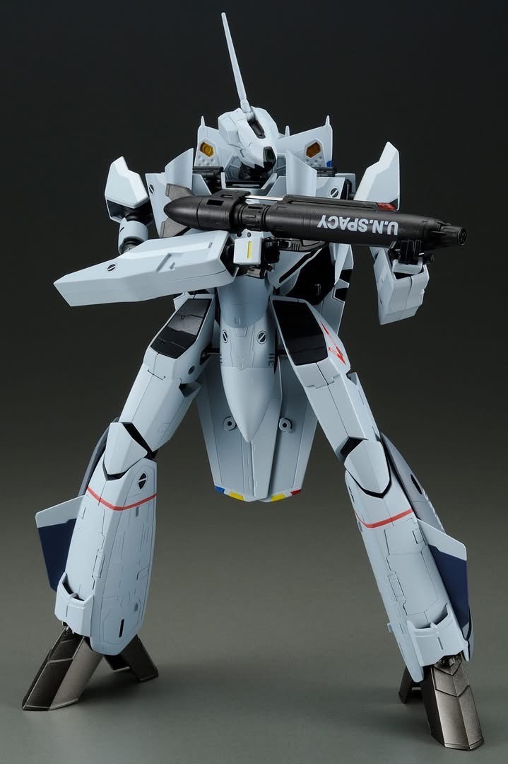 Pre-order : 1/60 Completely Transformed VF-0A Phoenix Shin Kudo Boarding Machine by Arcadia (Reissue)