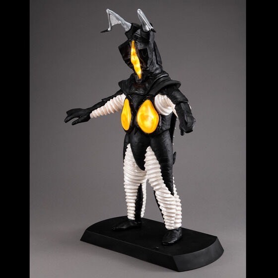 PRE-ORDER : UA Monsters Zetton
