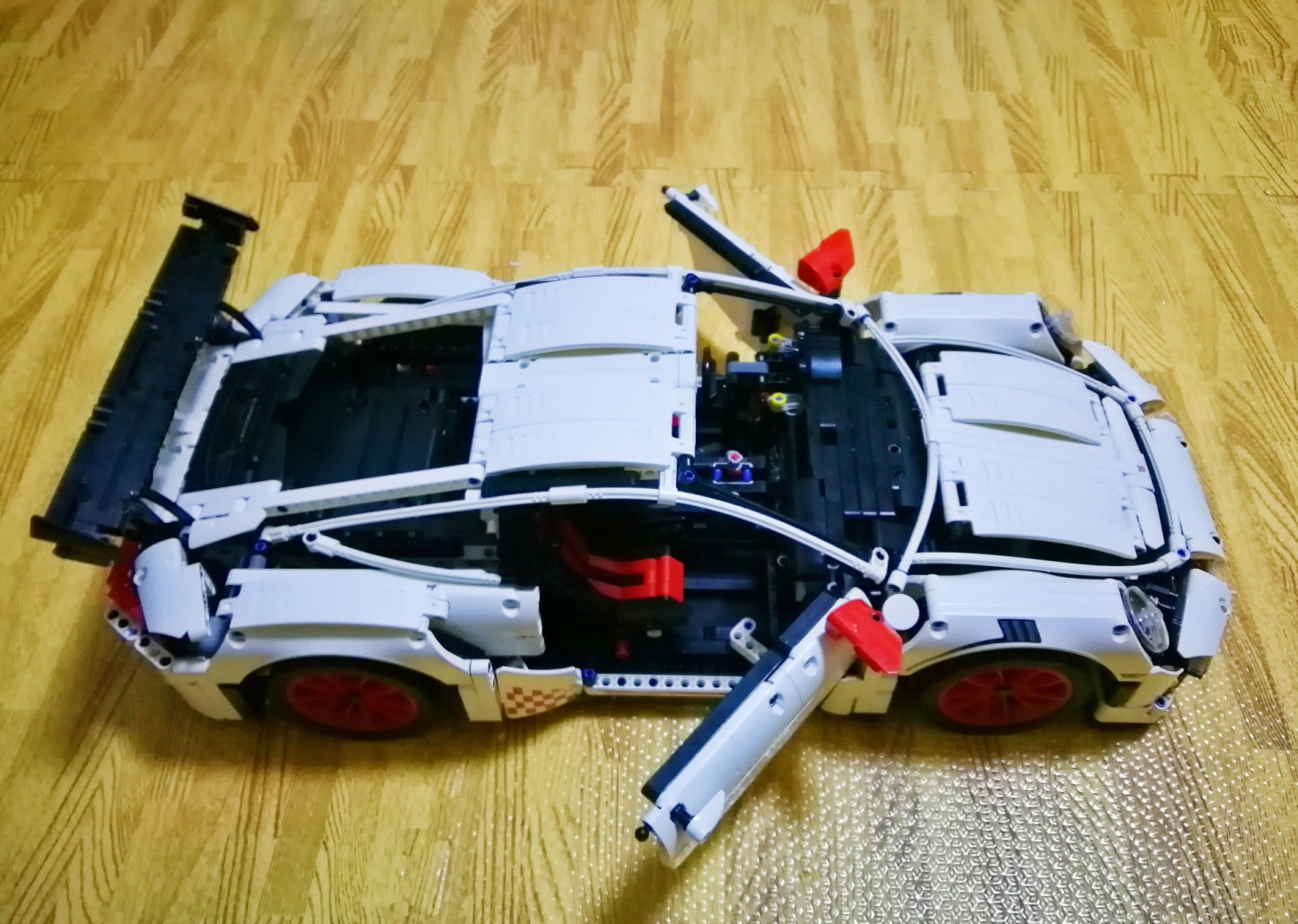 Decool 3368B Porsche 991 GT3 RS (White) 2728pcs