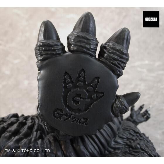 PRE-ORDER : G-Saurus Godzilla (2023) Train Biting Ver.