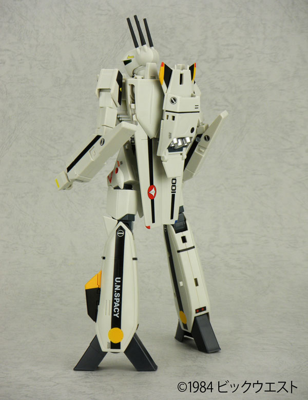 Macross : Do You Remember Love? 1/60 VF-1S Roy Focker by Yamato