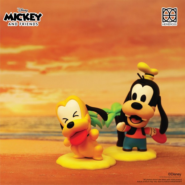 Disney - Mickey And Friend Beach By Herocross (Set of 9)