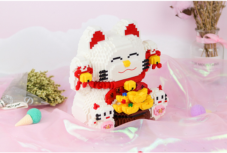 Hc Magic 9883 Maneki Neko Cat 4206pcs (เป็นกระปุกออมสินได้)