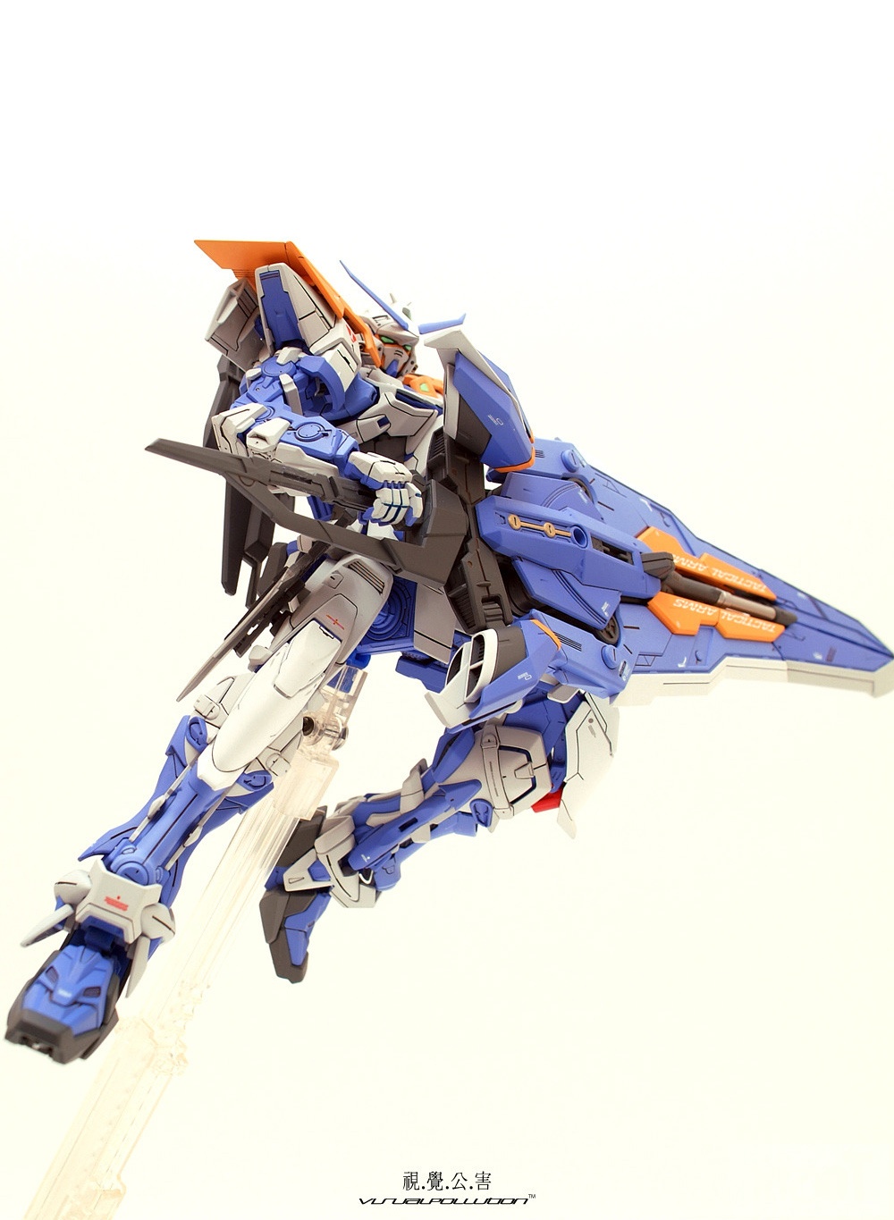 MG 1/100 Gumdam Astray Blue Frame Second Revise by Bandai