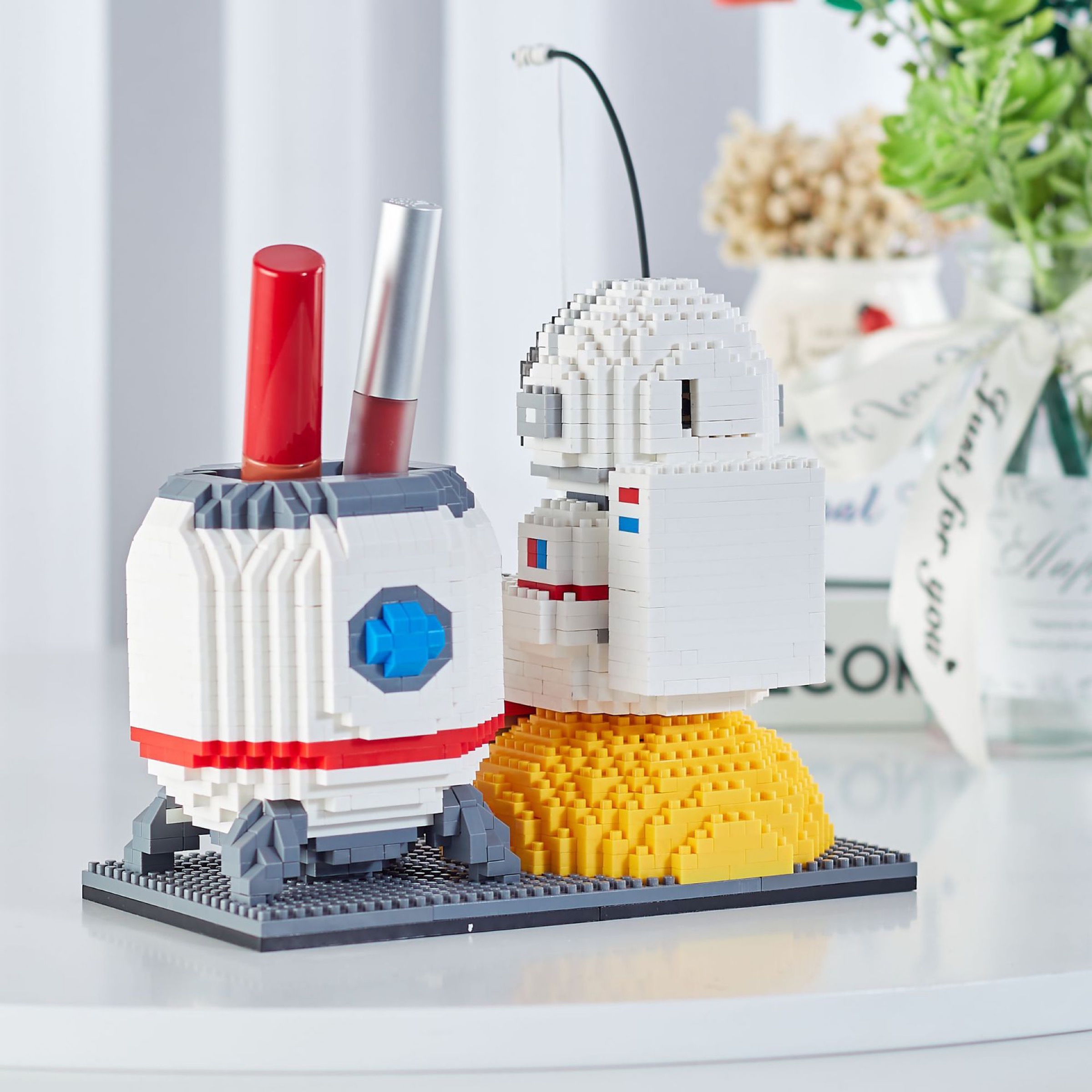 Yapin 6903 Astronaut Pen Case 1588pcs มีไฟ