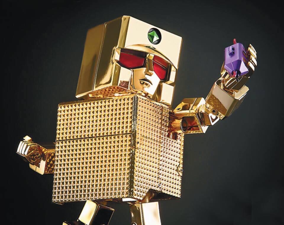 ES Gokin - DX Series 03 The Golden Warrior Gold Lightan (24K Gold Plated ver.) by Action Toys