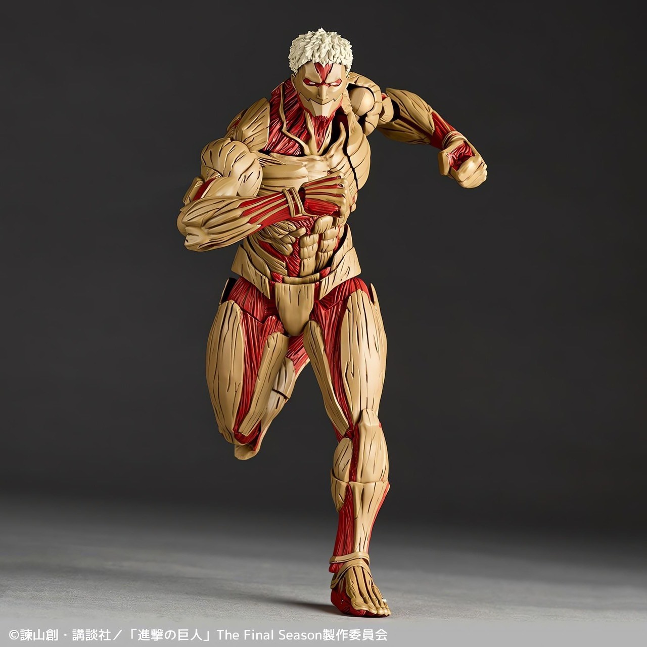Pre-order : Revoltech Amazing Yamaguchi Attack on Titan Armored Titan by Kaiyodo