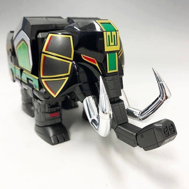 Soul Of Chogokin GX-72B MEGAZORD (BLACK VERSION) by Premium Bandai (มีกล่องน้ำตาล) (Lot.Jp)