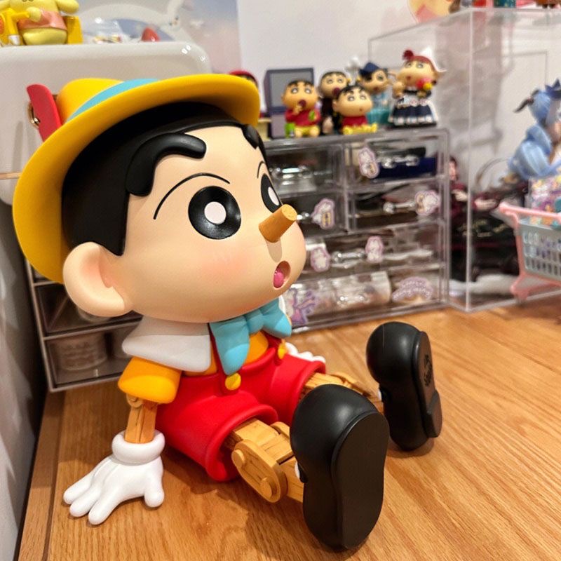 โมเดล Crayon Shinchan x Pinocchio