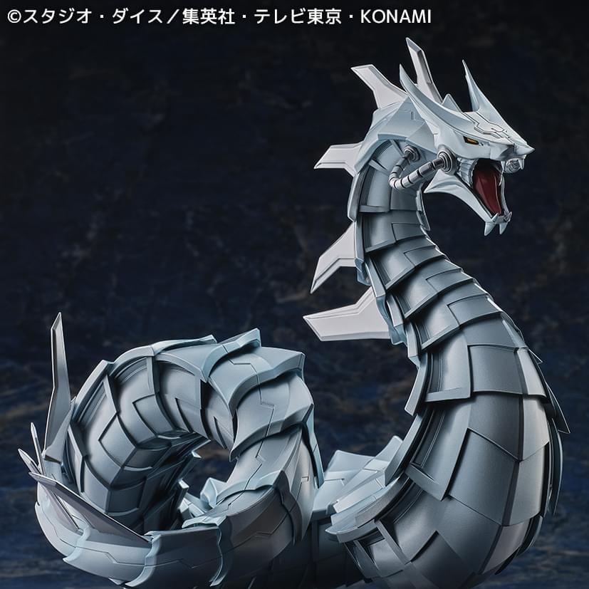 Pre-order : Cyber Dragon Painted Finished Big Size Figure (Yu-Gi-Oh! GX) by Kaiyodo
