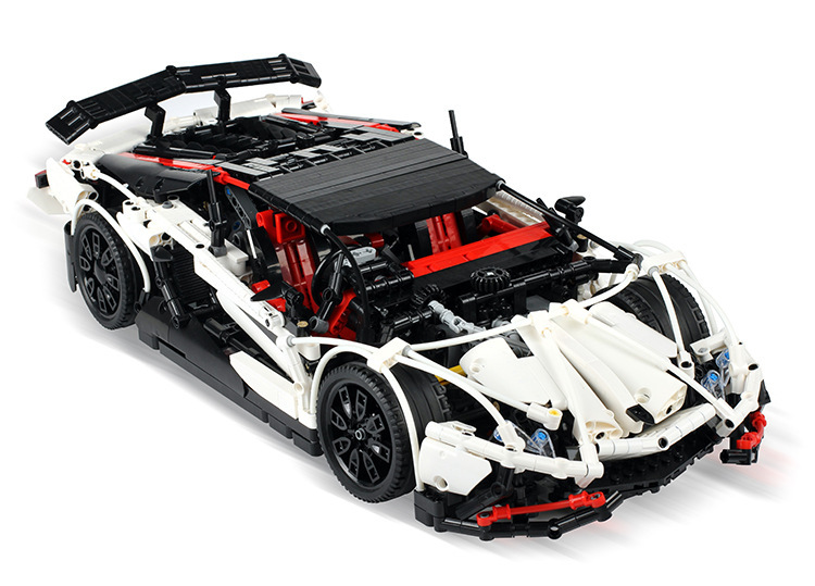 King 93004 Lamborghini Aventador LP 720-4 Pirelli Edition 2838pcs