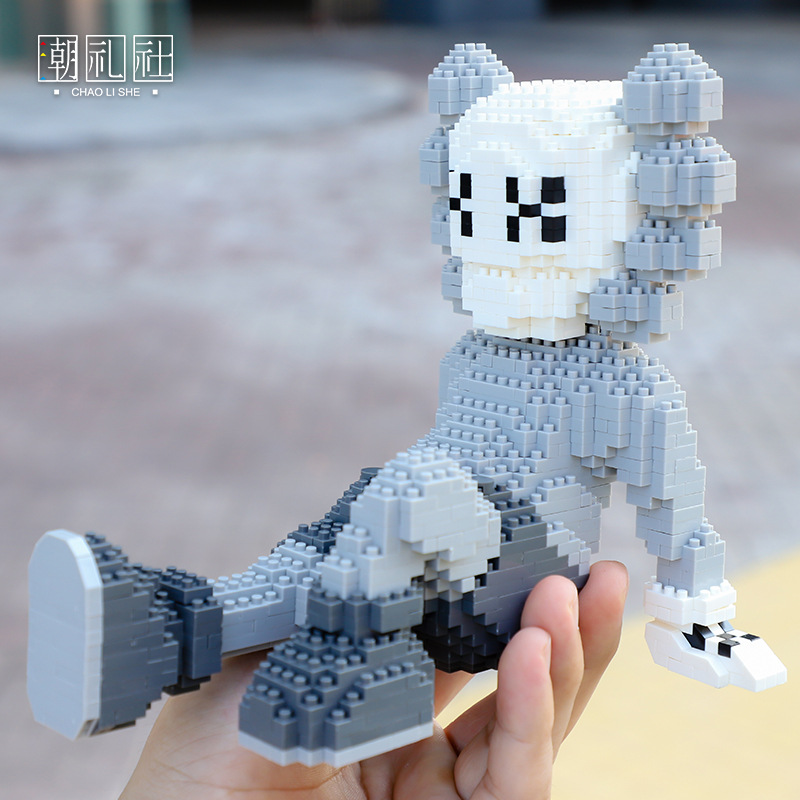 Chao Li She 38029-38034 Kaws