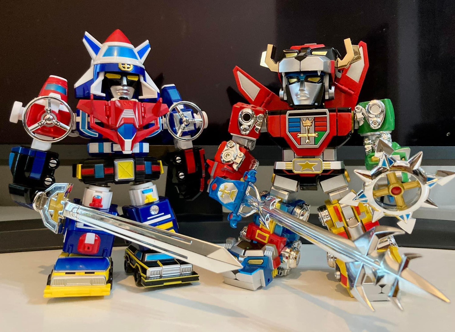 ES Gokin - Dairugger / Voltron Vehicle Force by Action Toys