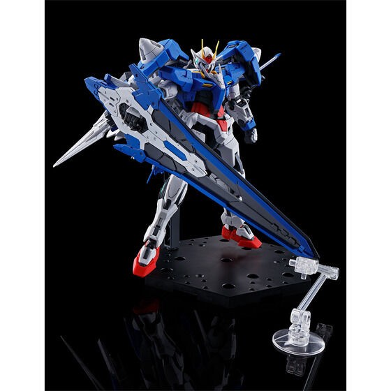 PRE-ORDER : RG 1/144 00 XN Raiser Plastic Model